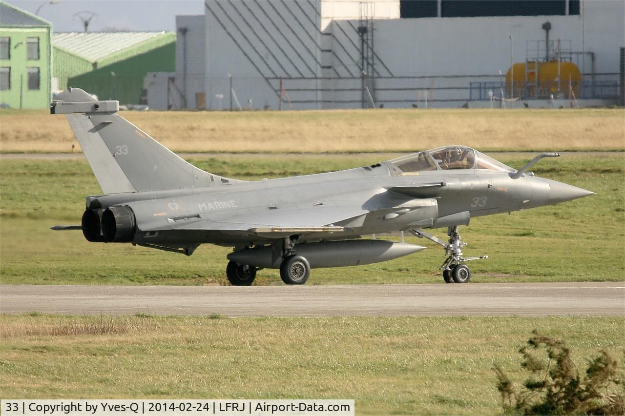33, Dassault Rafale M C/N 33, Dassault Rafale M, Taxiing after landing rwy 26, Landivisiau Naval Air Base (LFRJ)