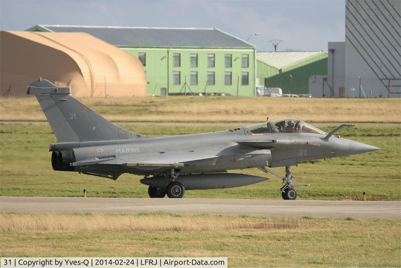 31, Dassault Rafale M C/N 31, Dassault Rafale M, Taxiing after landing rwy 26, Landivisiau Naval Air Base (LFRJ)
