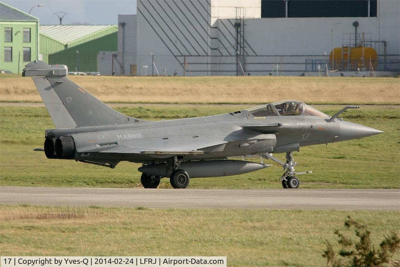 17, Dassault Rafale M C/N 17, Dassault Rafale M, Taxiing after landing rwy 26, Landivisiau Naval Air Base (LFRJ)