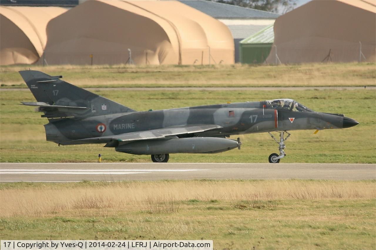 17, Dassault Super Etendard C/N 66, Dassault Super Etendard M, Taxiing after landing rwy 26, Landivisiau Naval Air Base (LFRJ)