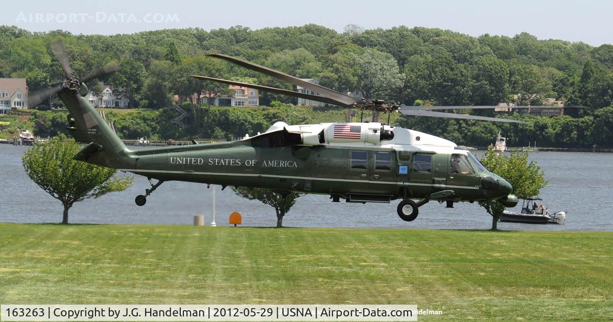 163263, 1988 Sikorsky VH-60N Whitehawk C/N 70-1181, Over Hospital Point U.S. Naval Academy.