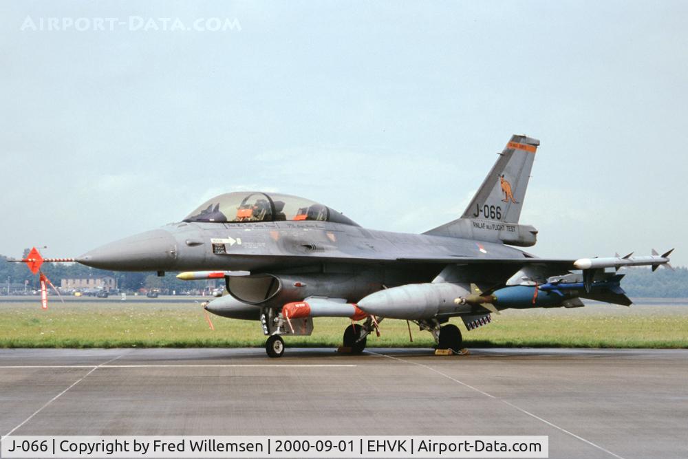 J-066, 1987 General Dynamics F-16BM Fighting Falcon C/N 6E-35, TEST FLT