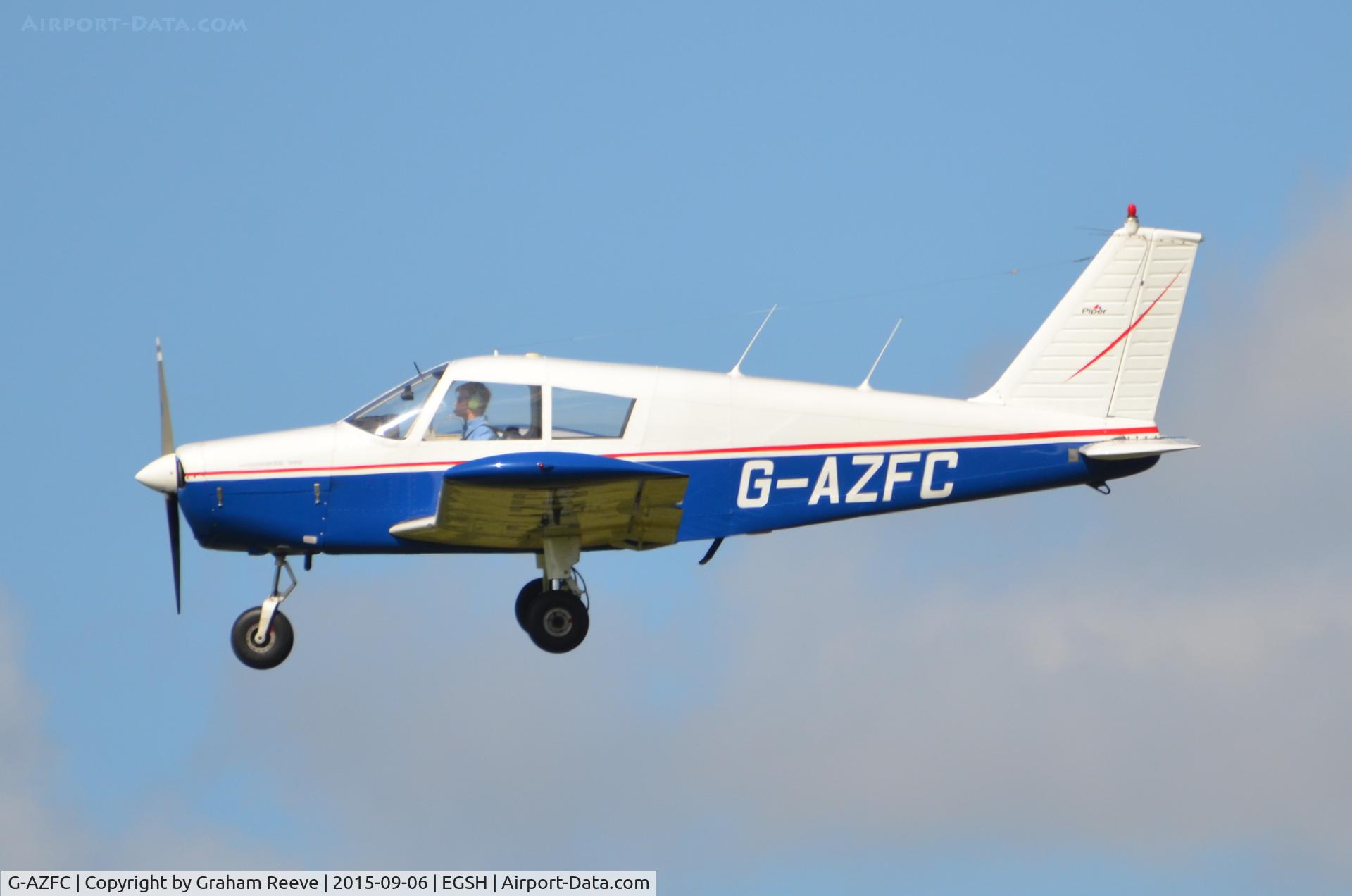 G-AZFC, 1971 Piper PA-28-140 Cherokee C/N 28-7125486, Landing at Norwich.