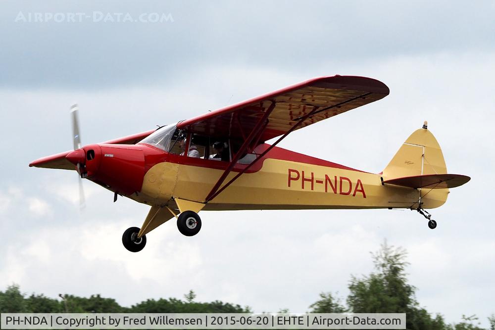 PH-NDA, 1947 Piper PA-12 Super Cruiser C/N 12-2918, 