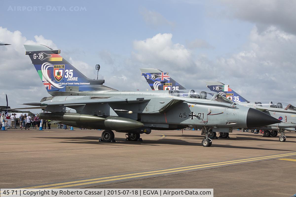 45 71, Panavia Tornado IDS C/N 678/GS214/4271, Fairford