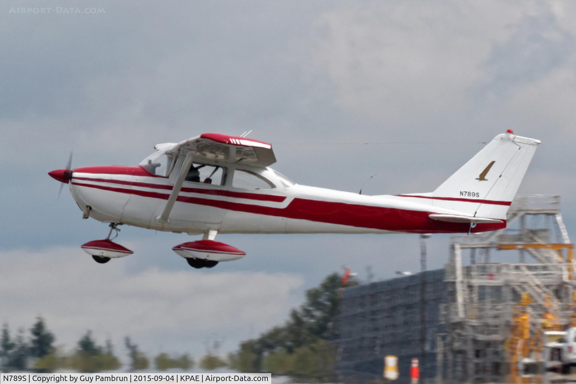 N789S, 1963 Cessna 172E C/N 17250862, Takeoff