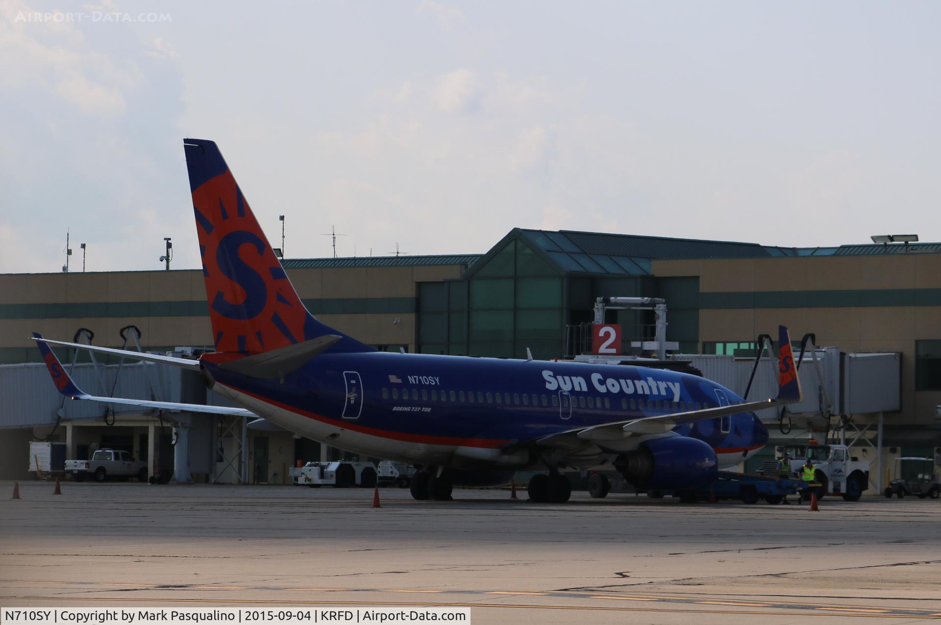 N710SY, 2001 Boeing 737-73V C/N 30241, Boeing 737-700