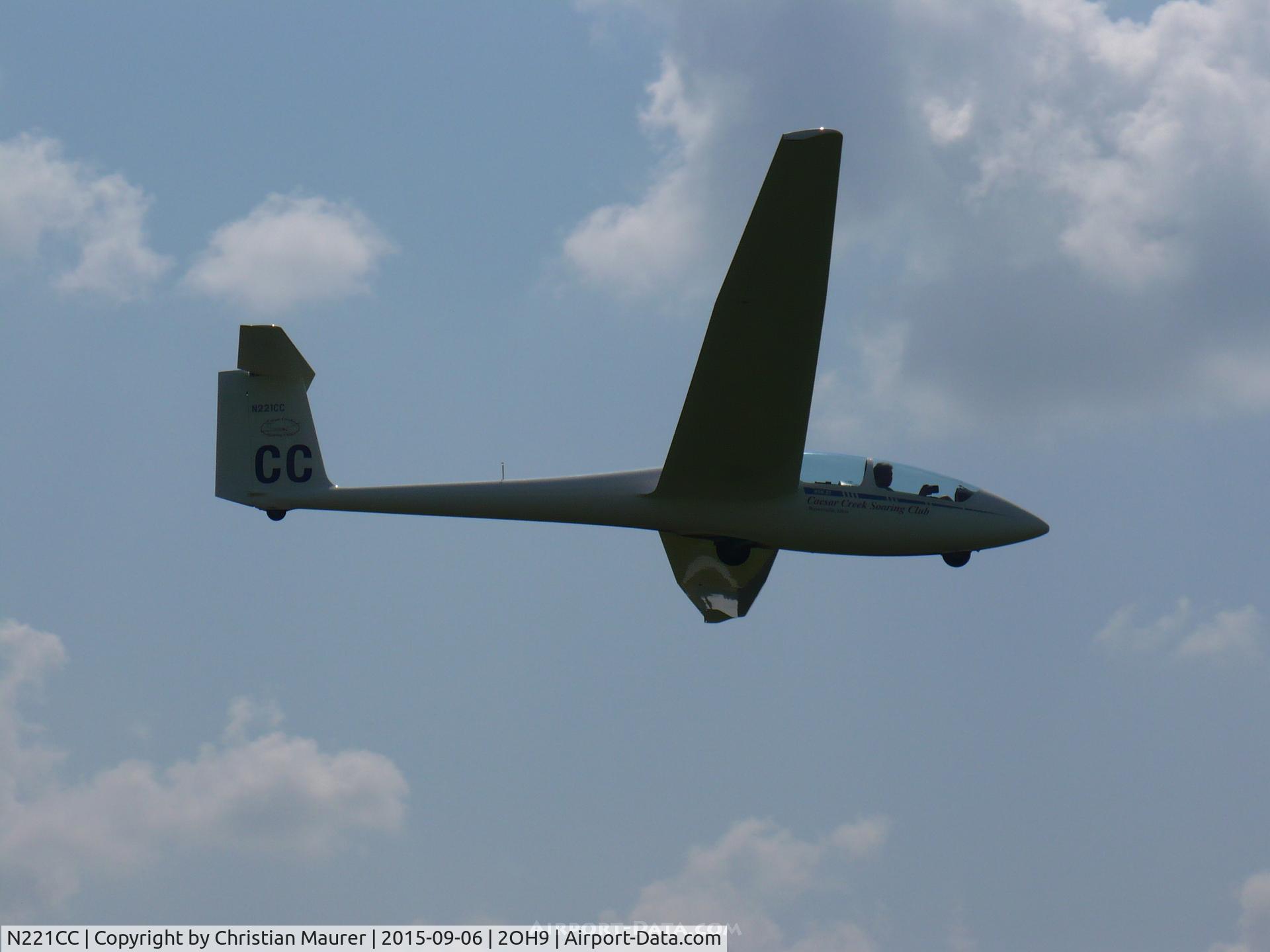 N221CC, 2001 Schleicher ASK-21 C/N 21733, ASK-21 On final
