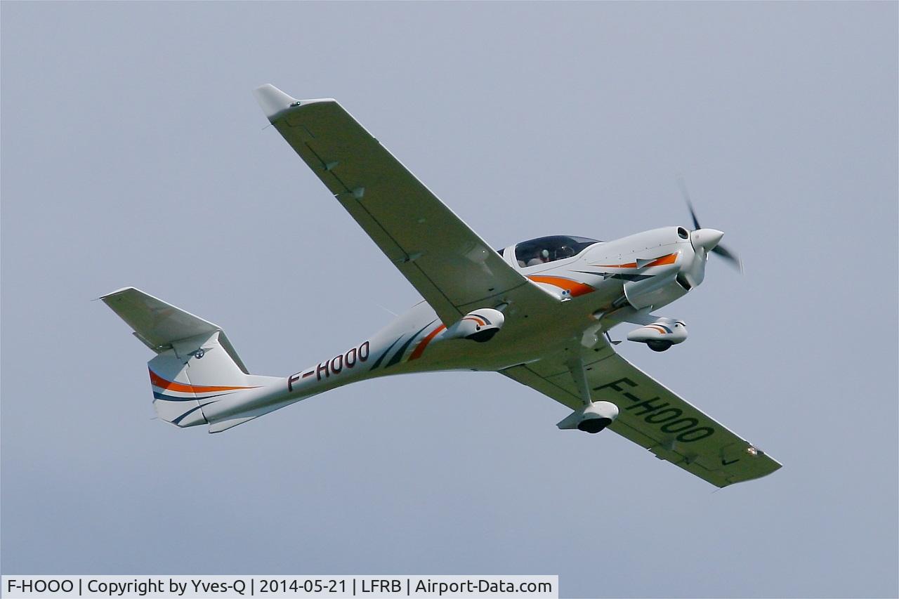 F-HOOO, 2013 Diamond DA-40 Diamond Star C/N D4.144, Diamond DA-40 Diamond Star, Take off rwy 07R, Brest-Bretagne Airport (LFRB-BES)