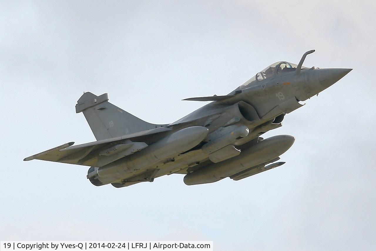 19, Dassault Rafale M C/N 19, Dassault Rafale M, Take off rwy 26, Landivisiau Naval Air Base (LFRJ)