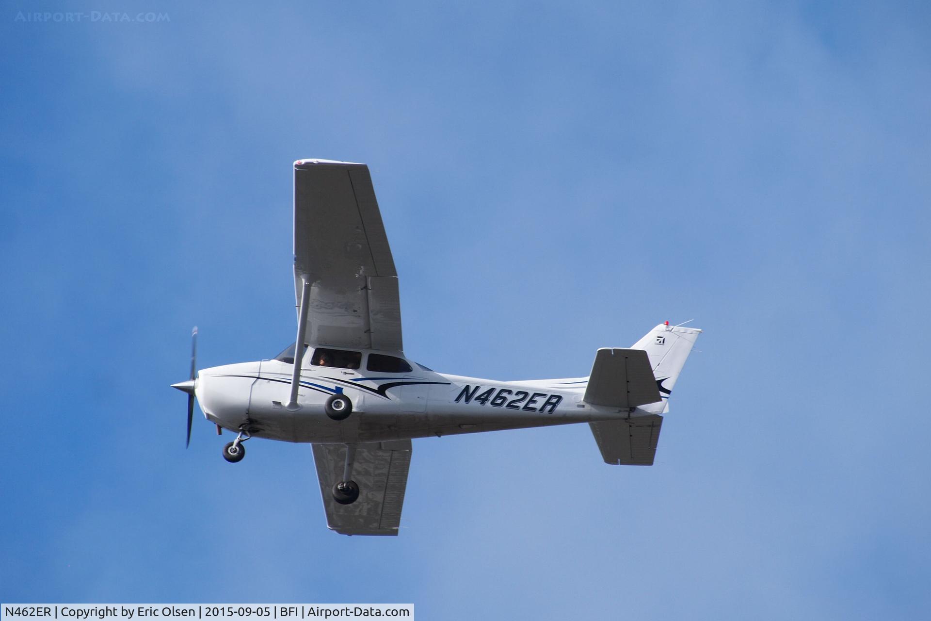N462ER, 2006 Cessna 172S C/N 172S10282, Cessna 172 on climb out after takeoff