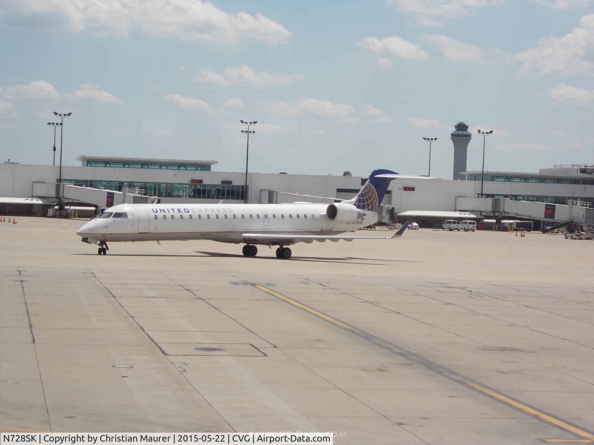 N728SK, 2005 Bombardier CRJ-701 (CL-600-2C10) Regional Jet C/N 10192, CRJ-700 SkyWest Airlines