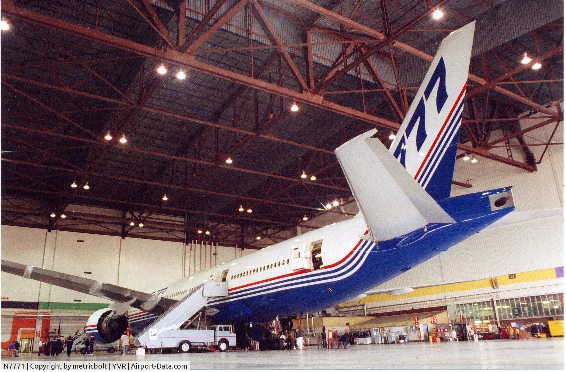 N7771, 1994 Boeing 777-267 C/N 27116, Canadian Airlines hangar,1996
