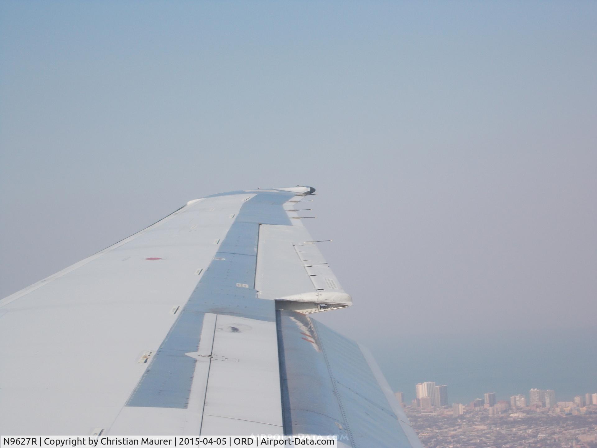 N9627R, 1998 McDonnell Douglas MD-83 (DC-9-83) C/N 53597, Wing of an Ex TWA DC-9 At Chicago