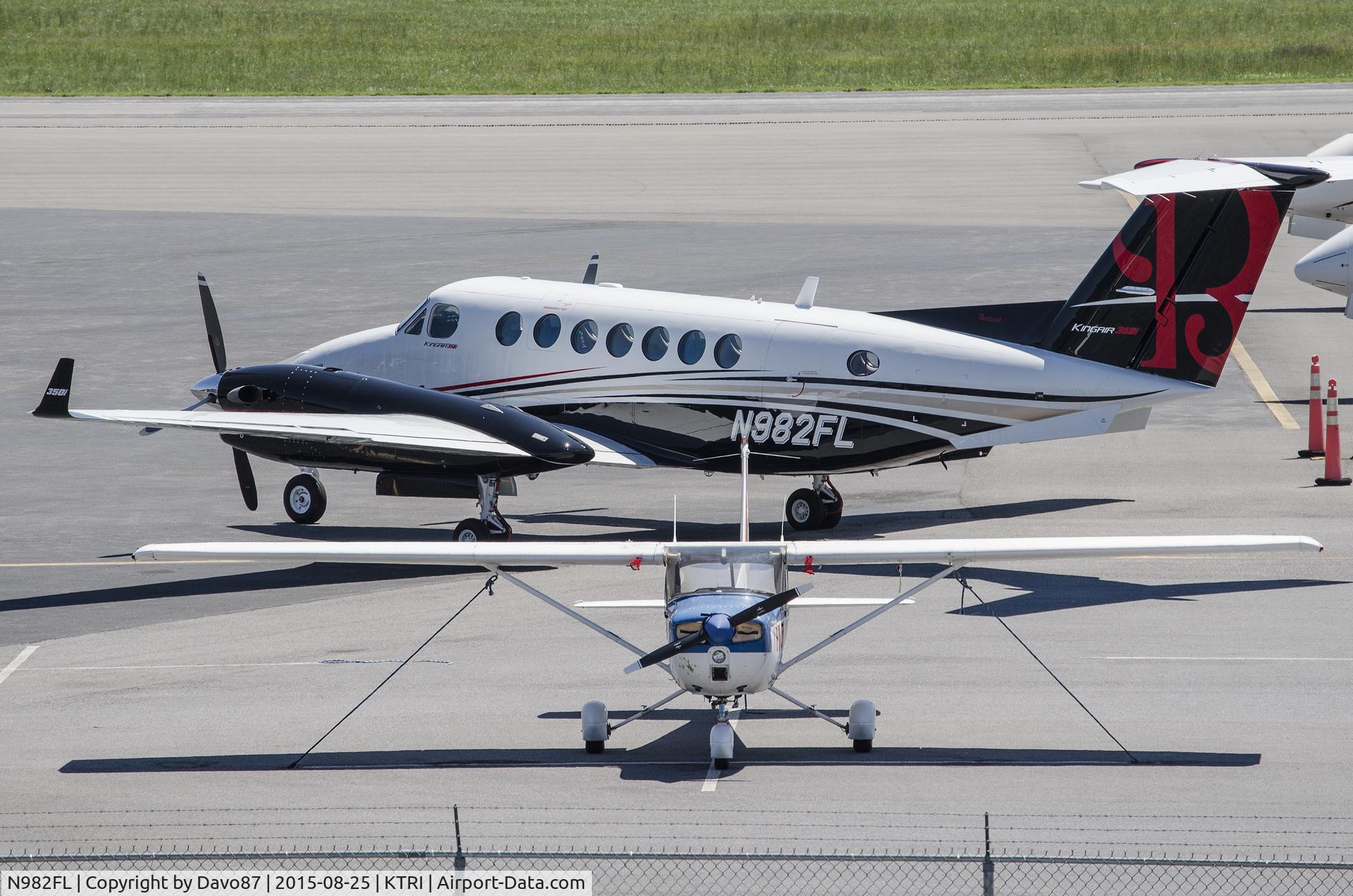 N982FL, 2015 Beechcraft B300 C/N FL-982, Beech King Air 350 parked at Tri-Cities Airport (KTRI) on August 25th, 2015.