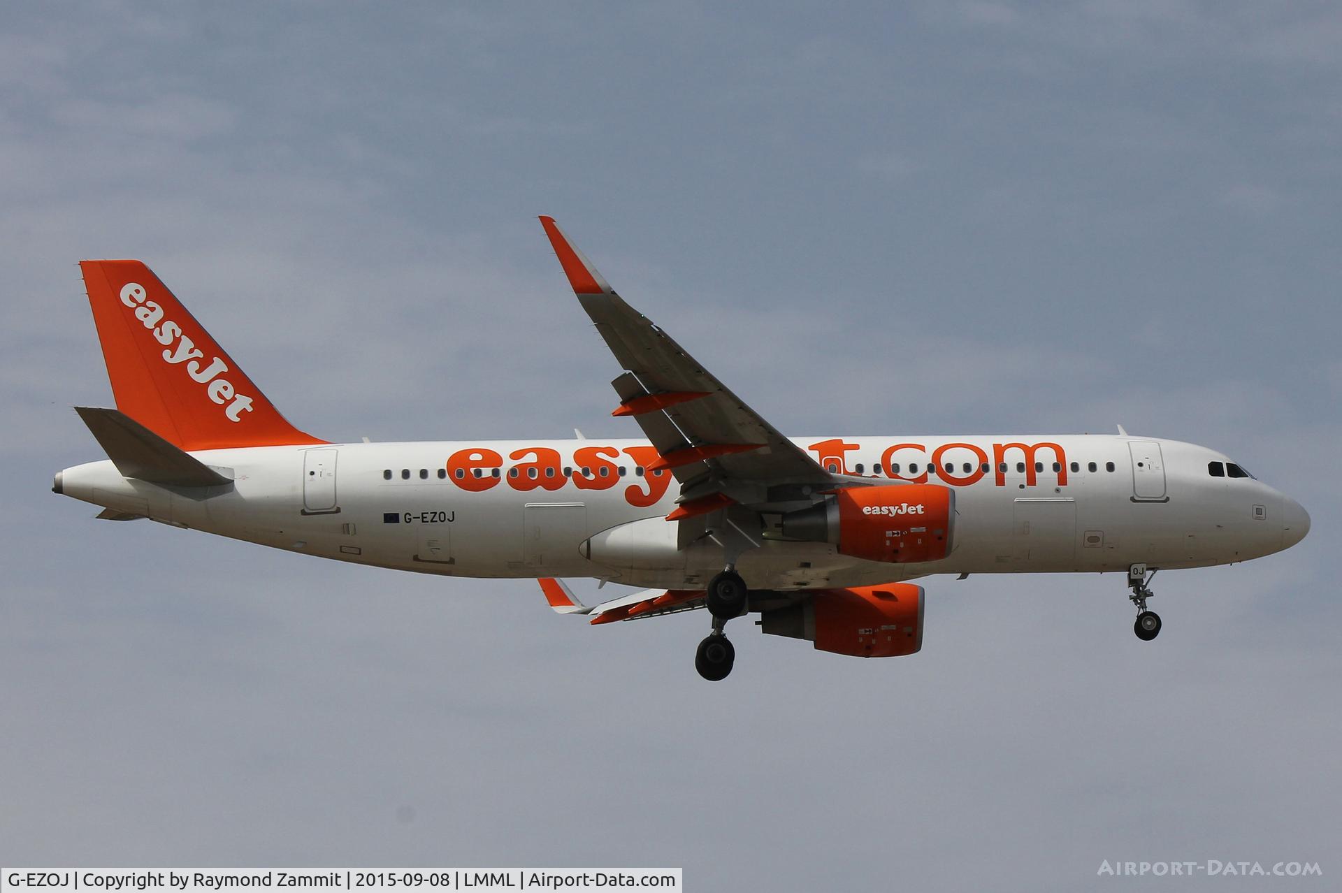 G-EZOJ, 2015 Airbus A320-214 C/N 6565, A320 G-EZOJ Easyjet