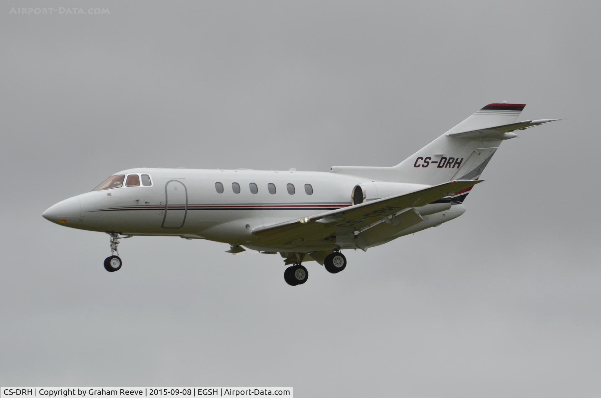 CS-DRH, 2005 Raytheon Hawker 800XP C/N 258746, Landing at Norwich.