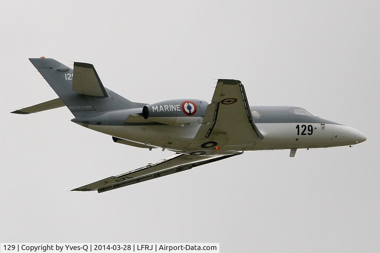 129, 1978 Dassault Falcon 10MER C/N 129, Dassault Falcon 10 MER, Take off rwy 26, Landivisiau Naval Air Base (LFRJ)