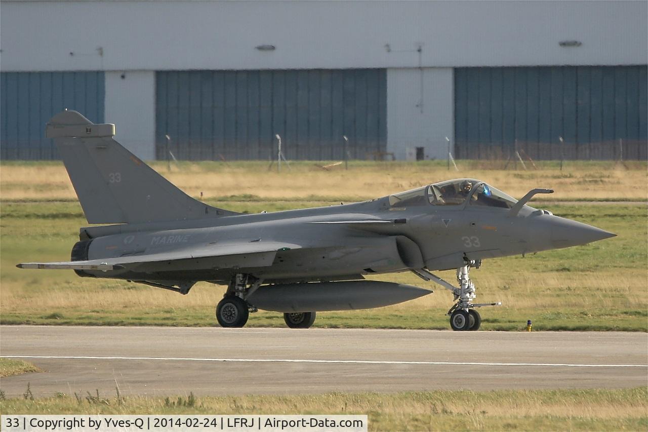 33, Dassault Rafale M C/N 33, Dassault Rafale M, Taxiing after landing rwy 26, Landivisiau Naval Air Base (LFRJ)