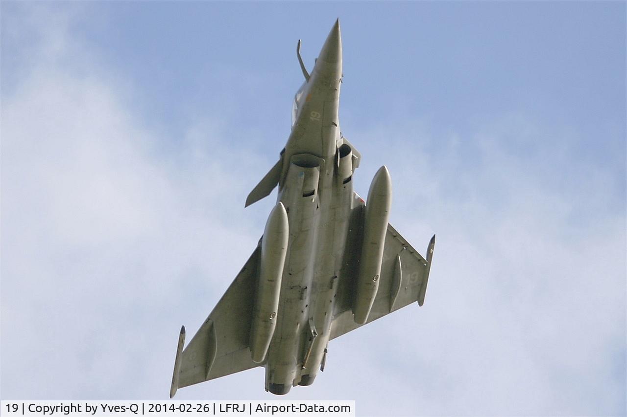 19, Dassault Rafale M C/N 19, Dassault Rafale M, Take off rwy 26, Landivisiau Naval Air Base (LFRJ)