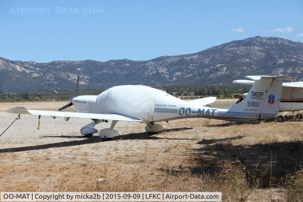 OO-MAT, 2004 Diamond DA-40D Diamond Star C/N D4.045, Parked