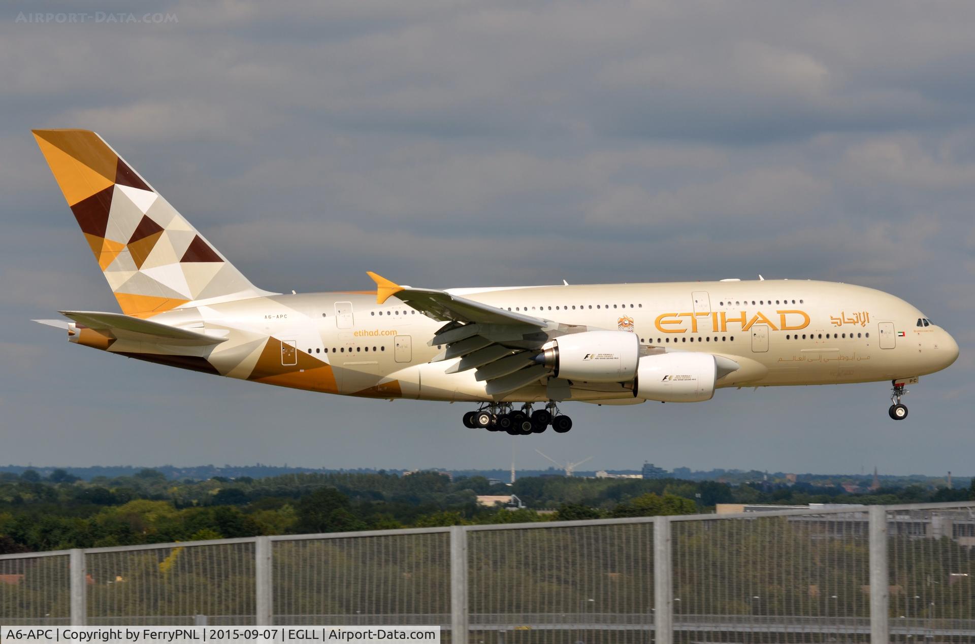 A6-APC, 2014 Airbus A380-861 C/N 176, Etihad A388 on short final.