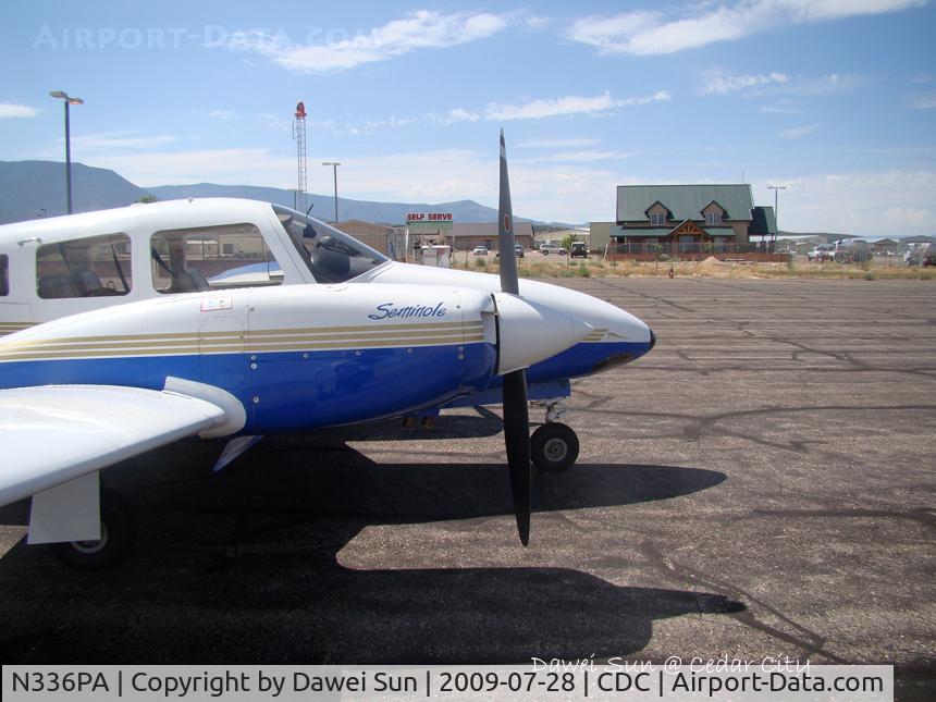 N336PA, 2002 Piper PA-44-180 Seminole C/N 4496140, N336PA @ Cedar