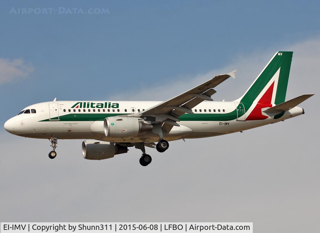 EI-IMV, 2012 Airbus A319-111 C/N 5294, Landing rwy 32R