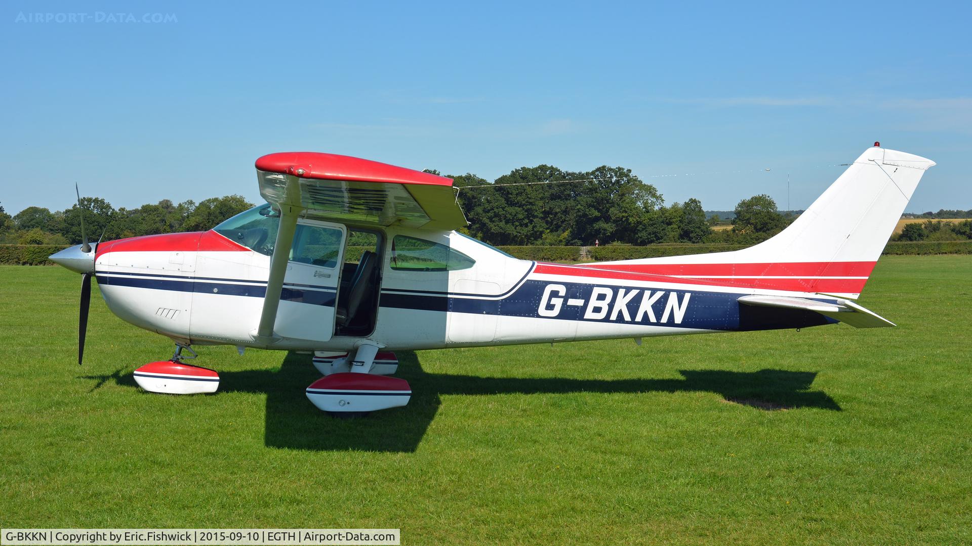 G-BKKN, 1981 Cessna 182R Skylane C/N 182-67801, x. G-BKKN visiting The Shuttleworth Collection, Old Warden.