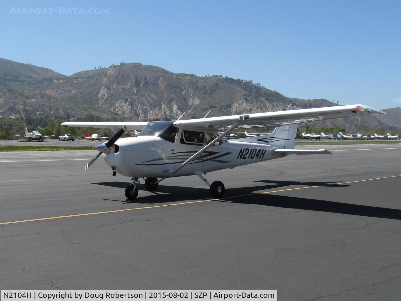 N2104H, 2007 Cessna 172S SP II C/N 172S10432, 2007 Cessna 172S SKYHAWK SP, Lycoming IO-360-L2A 180 Hp, CS prop, taxi back after landing 22