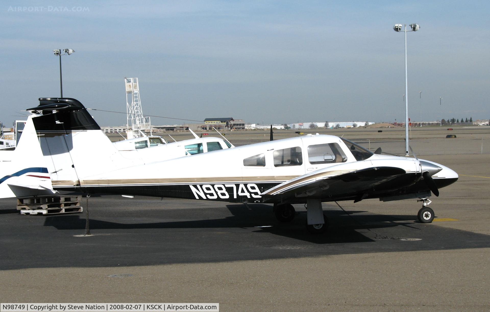 N98749, 1978 Piper PA-44-180 Seminole C/N 44-7995104, Livermore, CA-based 1978 Piper PA-44-180 @ KSCK (Stockton Municipal Airport, CA)