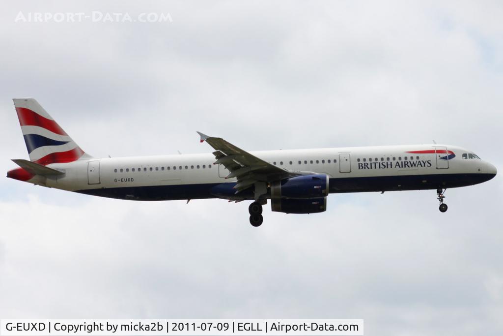 G-EUXD, 2004 Airbus A321-231 C/N 2320, Landing