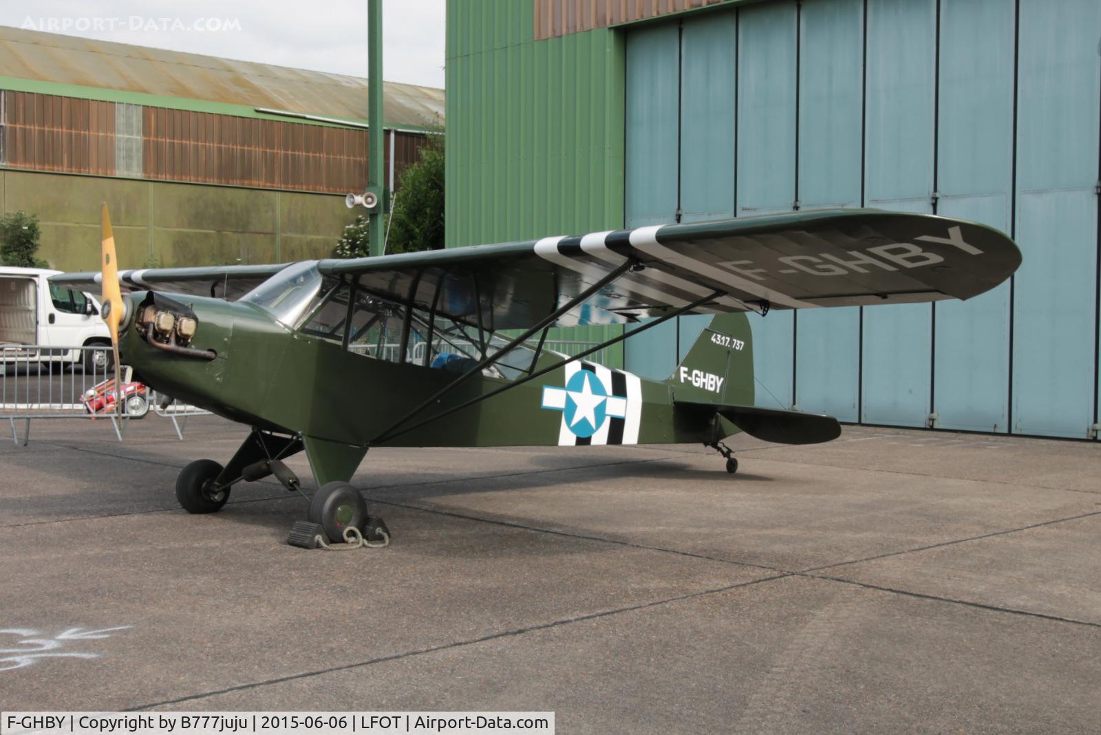 F-GHBY, 1943 Piper L-4A Grasshopper C/N 43-17737, at Tours