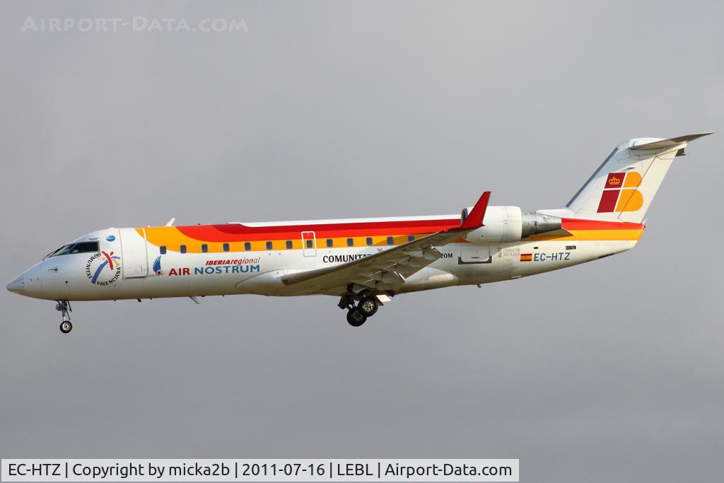 EC-HTZ, 2001 Canadair CRJ-200 (CL-600-2B19) C/N 7493, Landing