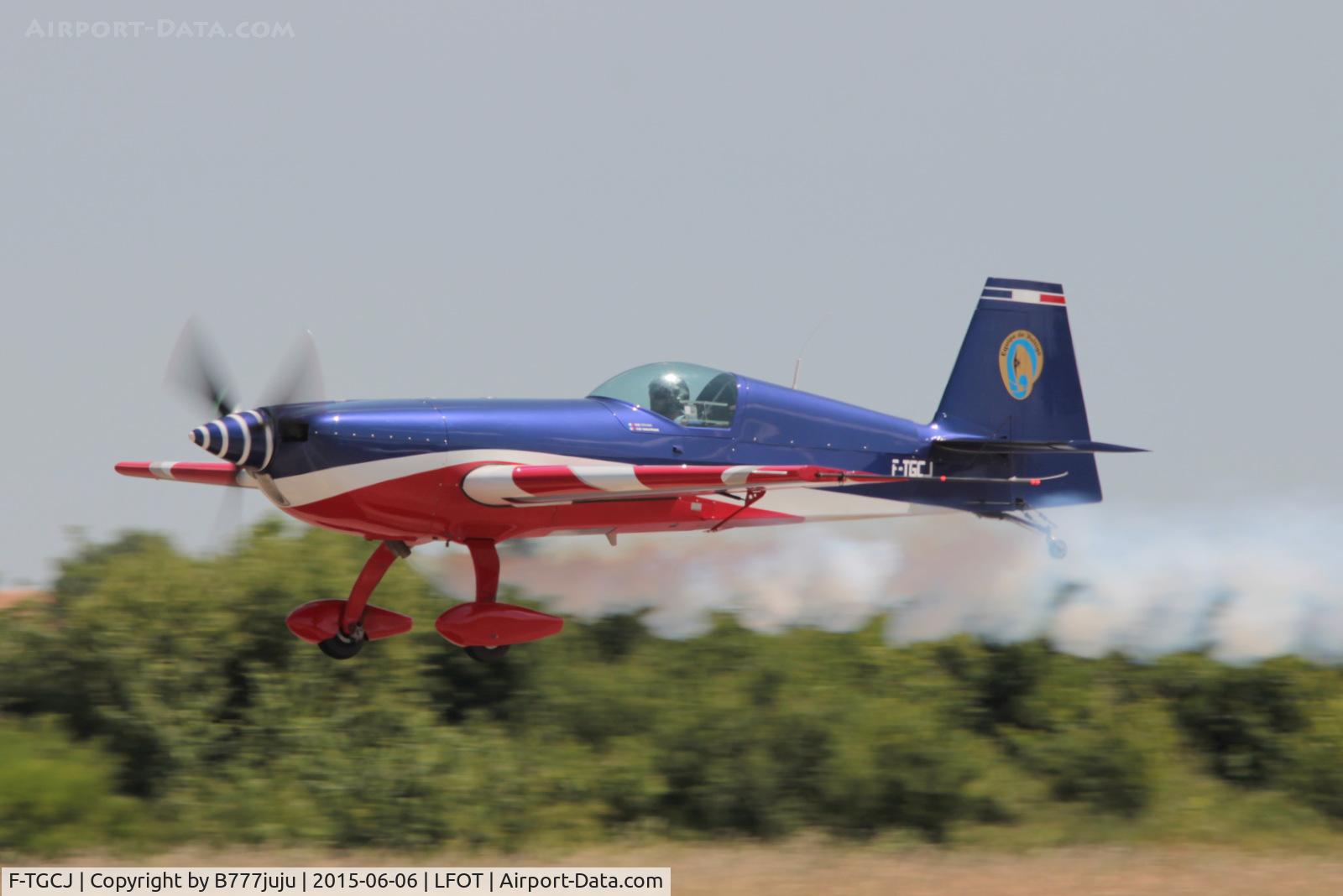 F-TGCJ, Extra EA-330SC C/N 05, at Tours