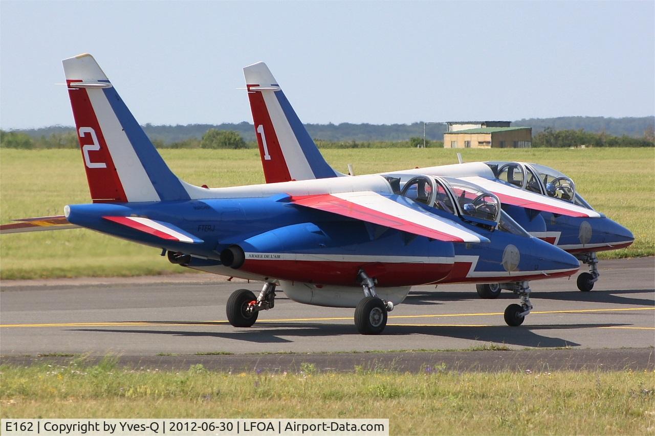 E162, Dassault-Dornier Alpha Jet E C/N E162, Dassault-Dornier Alpha Jet E (F-TERJ), Athos 02 of Patrouille De France in 2012, Avord Air Base 702 (LFOA) open day 2012
