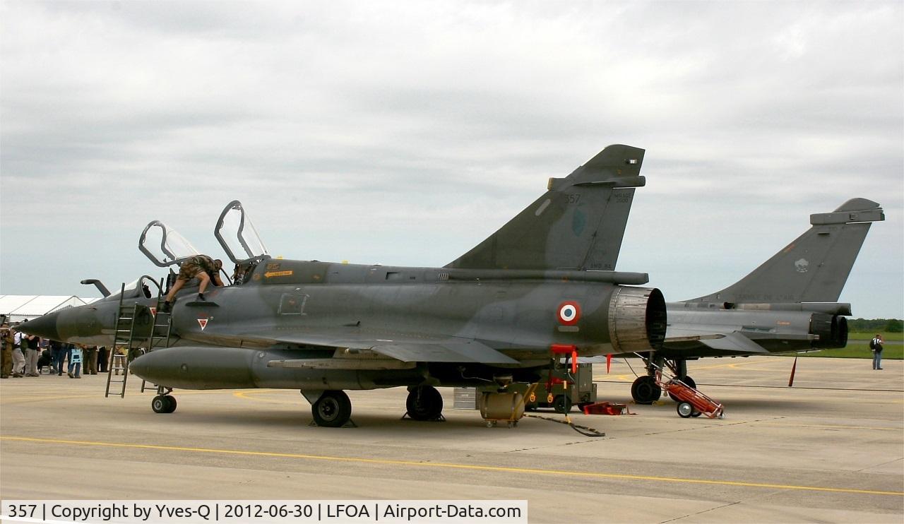 357, Dassault Mirage 2000N C/N 330, French Air Force Dassault Mirage 2000N (125-CO), Static display, Avord Air Base 702 (LFOA) open day 2012