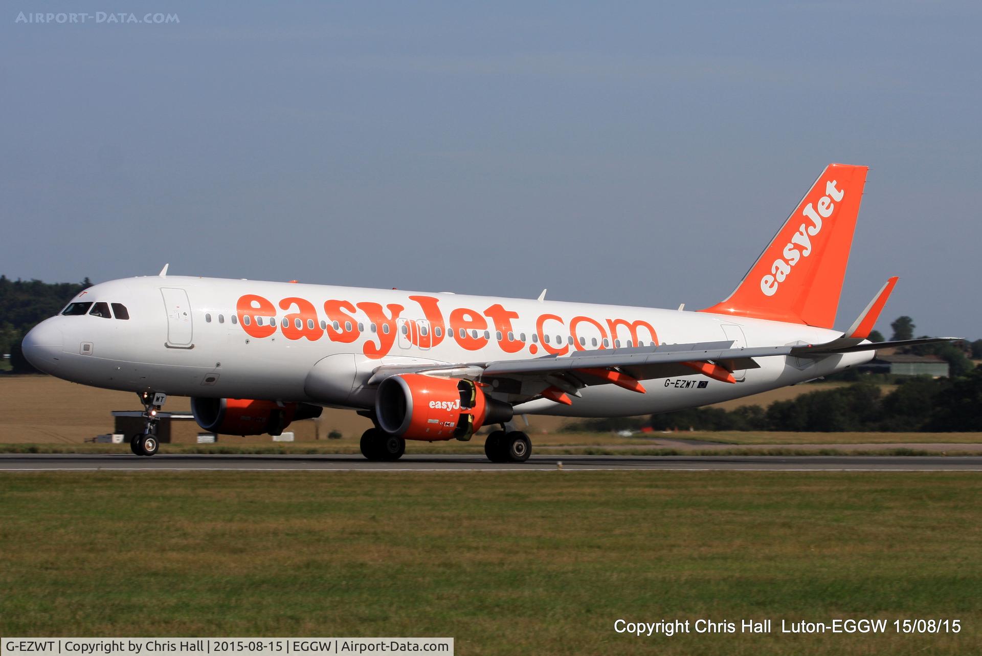 G-EZWT, 2014 Airbus A320-214 C/N 6047, easyJet