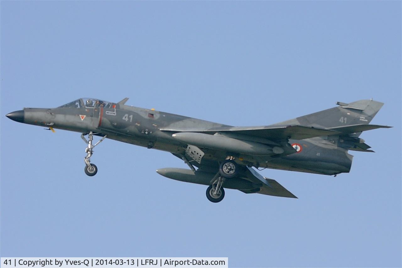 41, Dassault Super Etendard C/N 41, Dassault Super Etendard M, Short approach rwy 26, Landivisiau Naval Air Base (LFRJ)