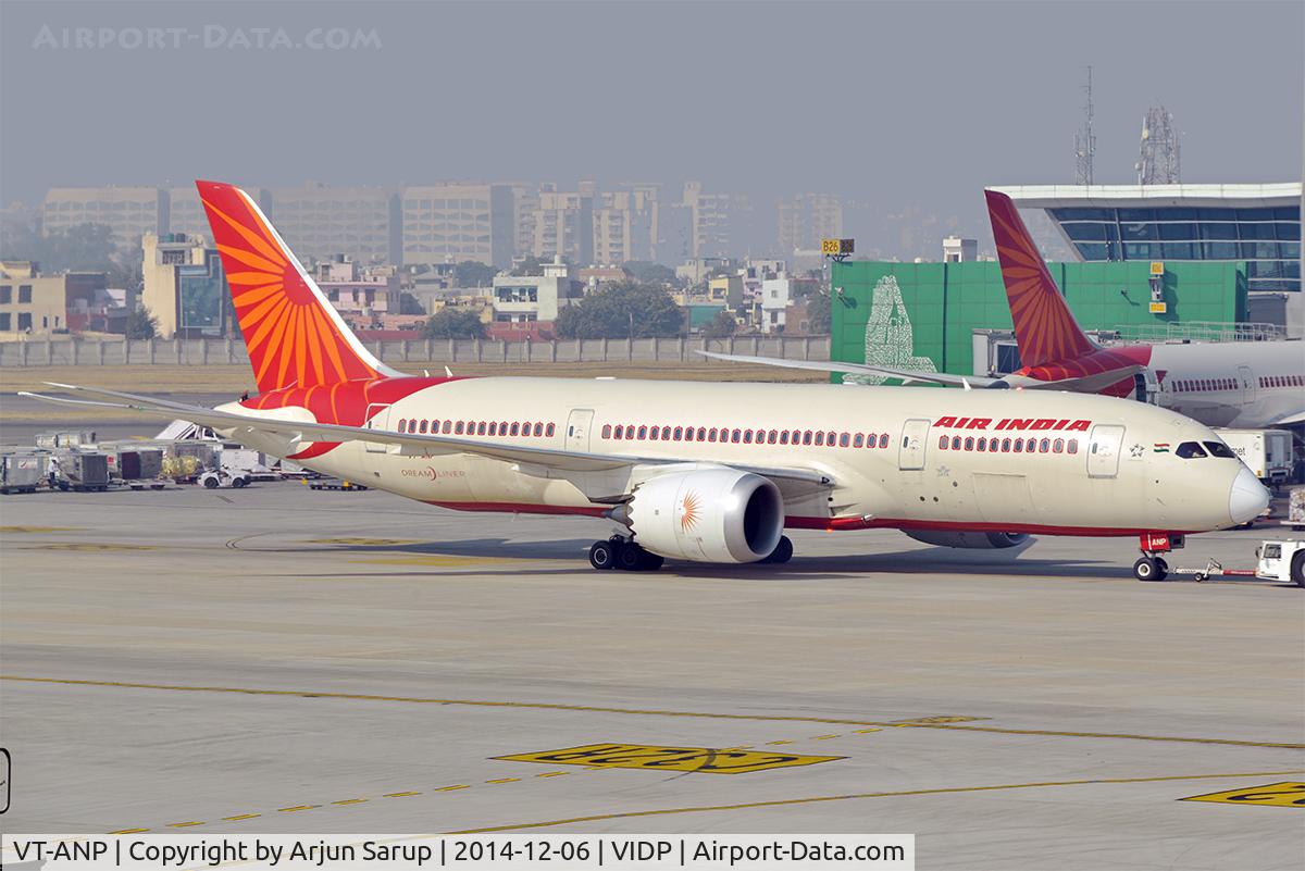 VT-ANP, 2013 Boeing 787-8 Dreamliner C/N 36287, Pushback at IGIA T-3 on a winter's day.