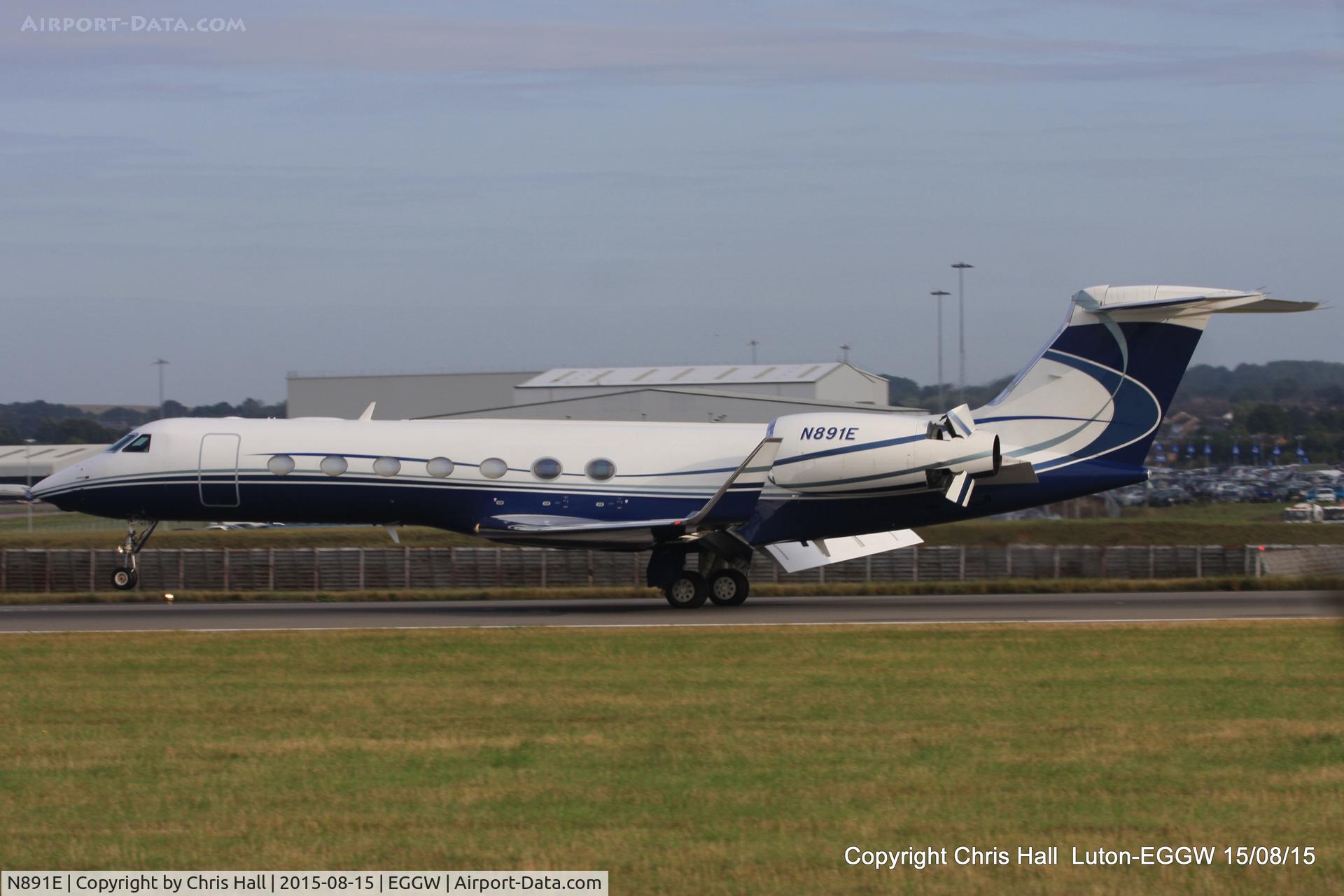 N891E, 2011 Gulfstream Aerospace GV-SP (G550) C/N 5321, at Luton