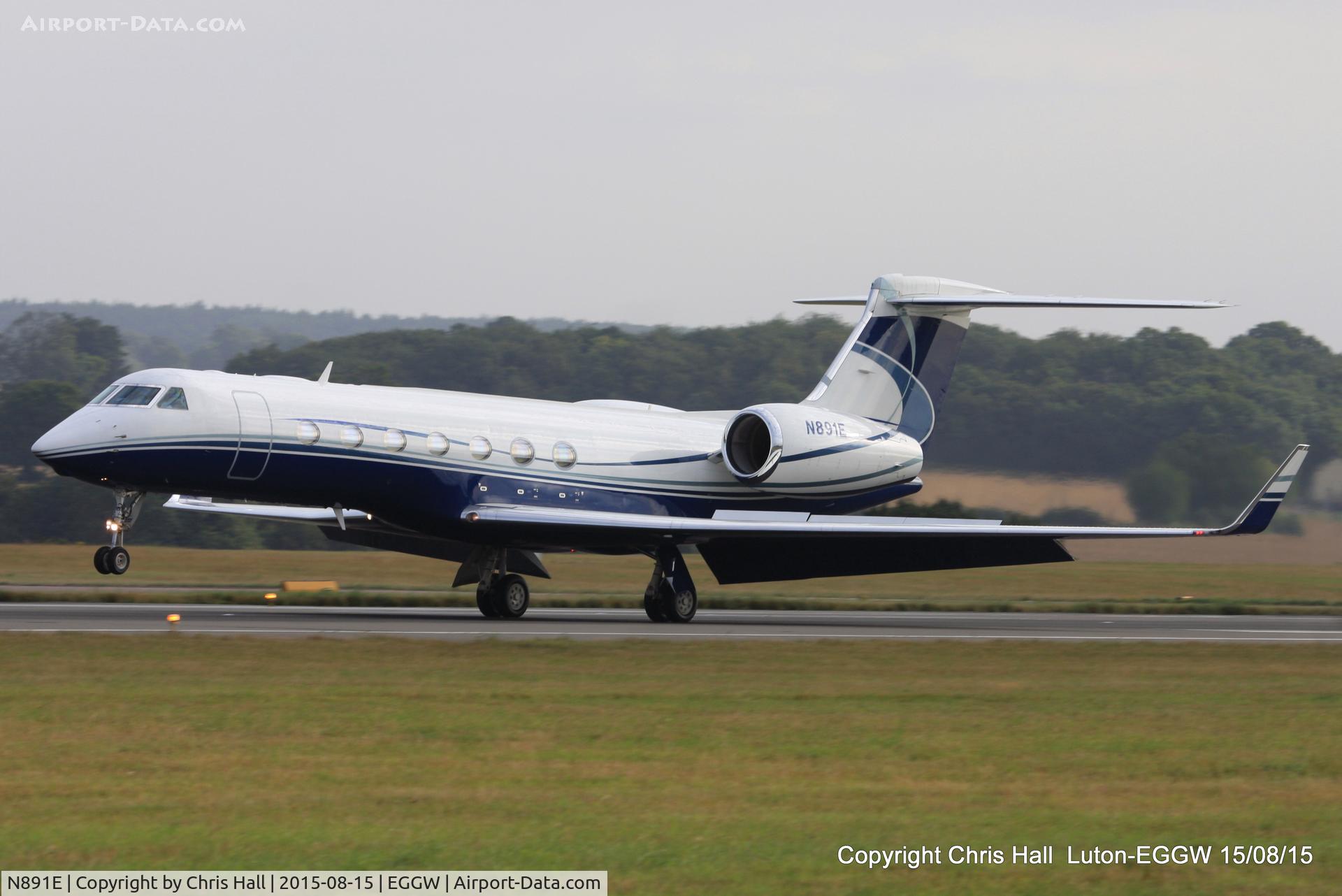 N891E, 2011 Gulfstream Aerospace GV-SP (G550) C/N 5321, at Luton