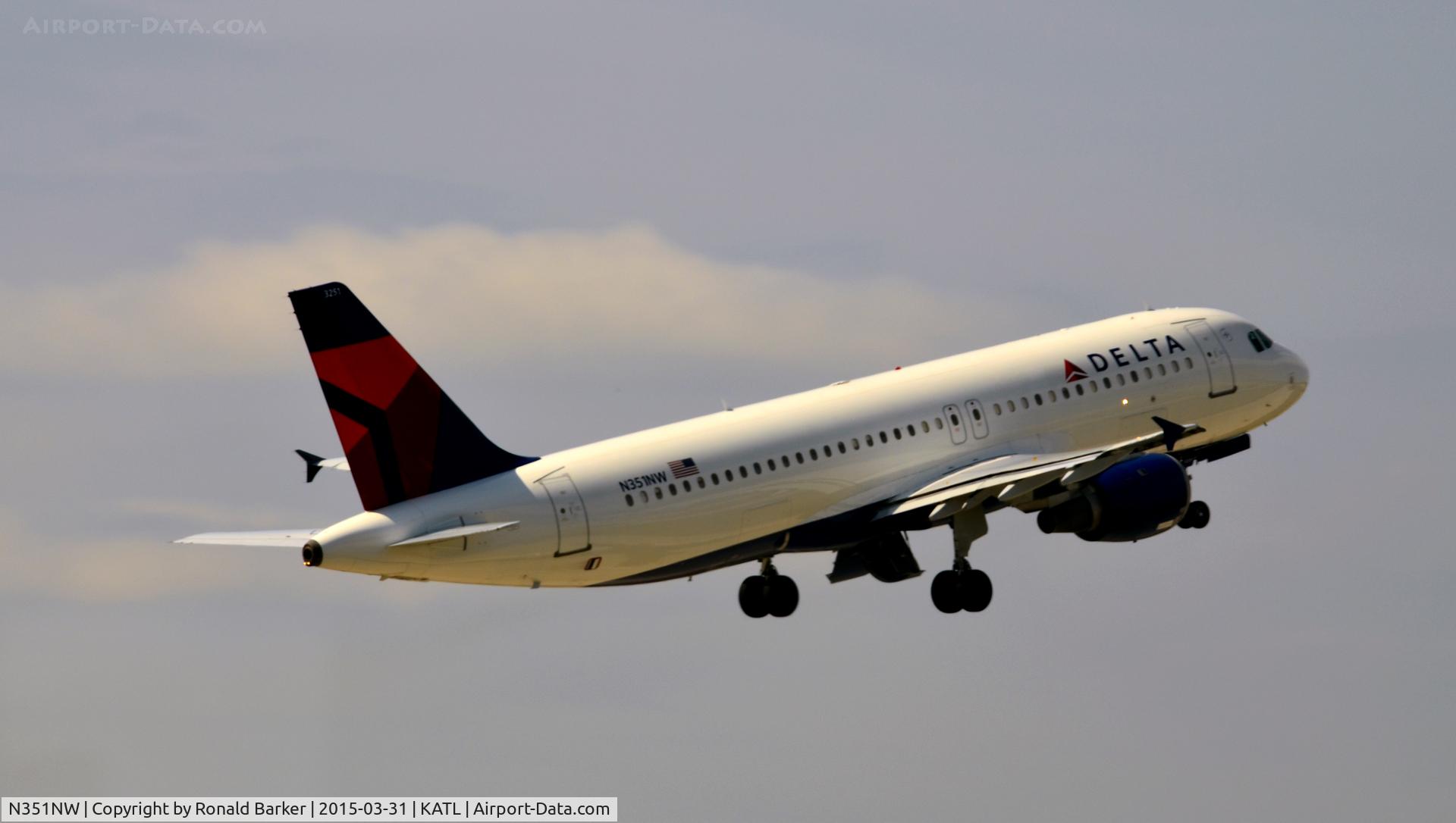 N351NW, 1997 Airbus A320-212 C/N 766, Takeoff Atlanta