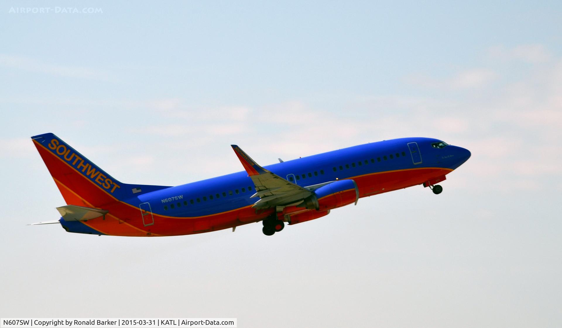 N607SW, 1995 Boeing 737-3H4 C/N 27927, Takeoff Atlanta