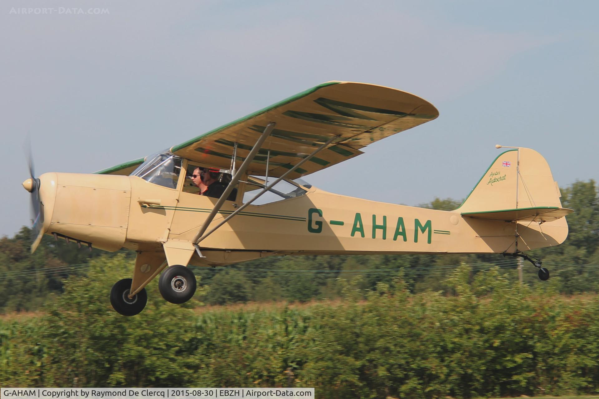 G-AHAM, 1946 Auster J-1 Autocrat C/N 1885, Take-off from home base Kiewit/Hasselt.