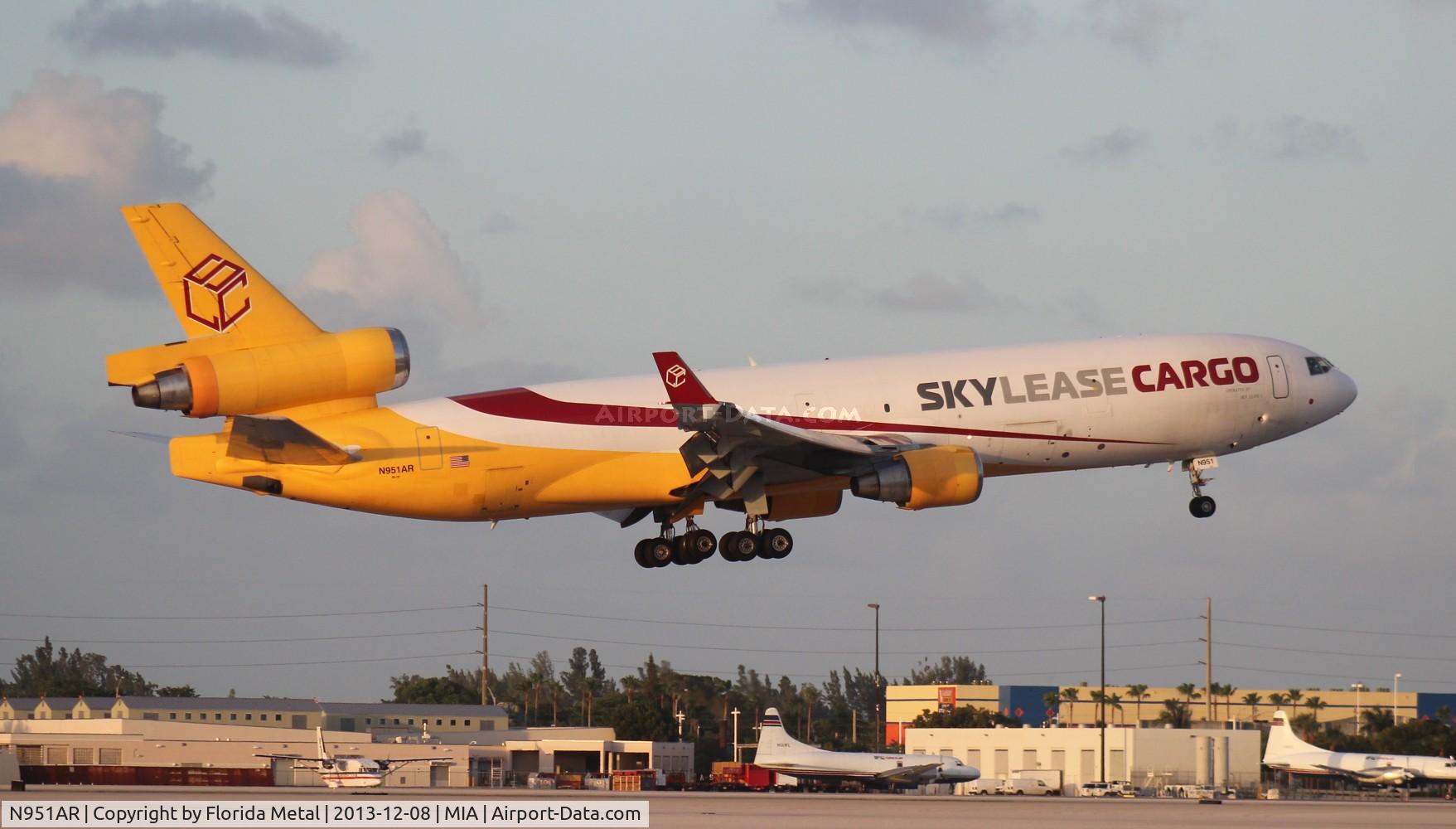 N951AR, 1991 McDonnell Douglas MD-11F C/N 48495, Skylease Cargo