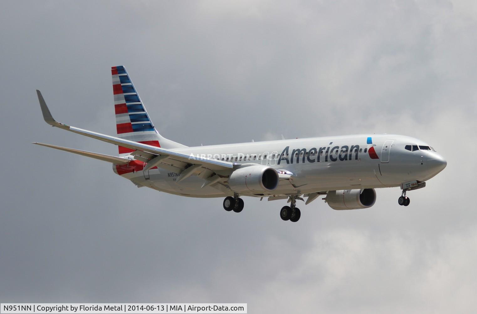 N951NN, 2014 Boeing 737-823 C/N 33327, American