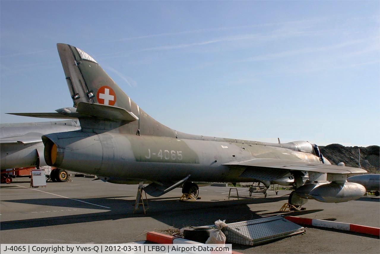 J-4065, Hawker Hunter F.58 C/N 41H-697432, Hawker Hunter F.58, Preserved at Les Ailes Anciennes Museum, Toulouse-Blagnac