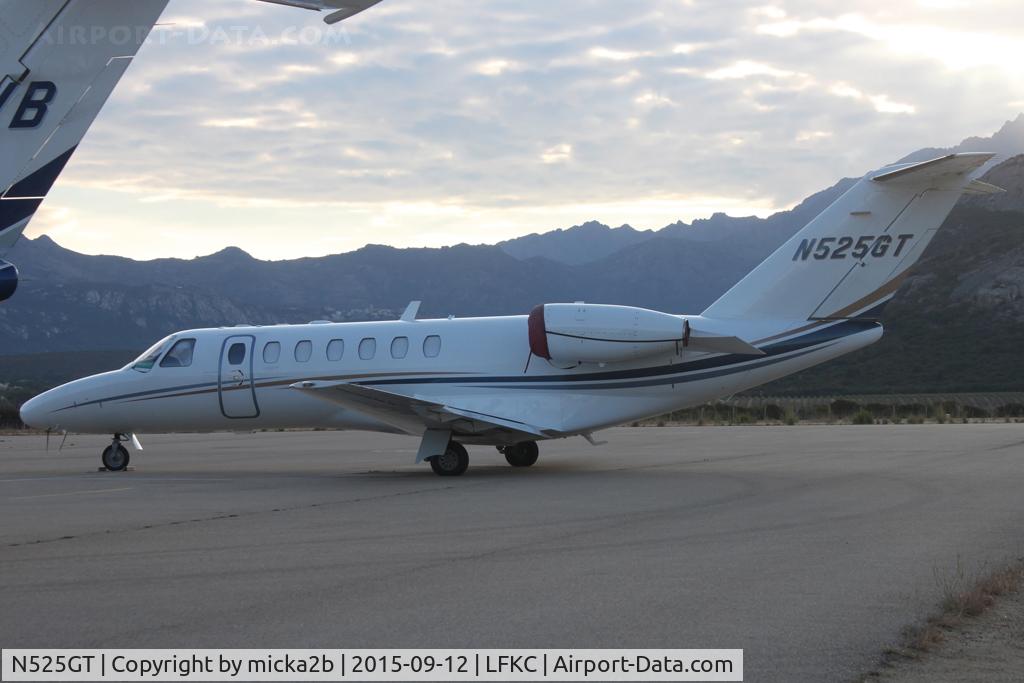 N525GT, 2006 Cessna 525B CitationJet CJ3 C/N 525B0104, Parked