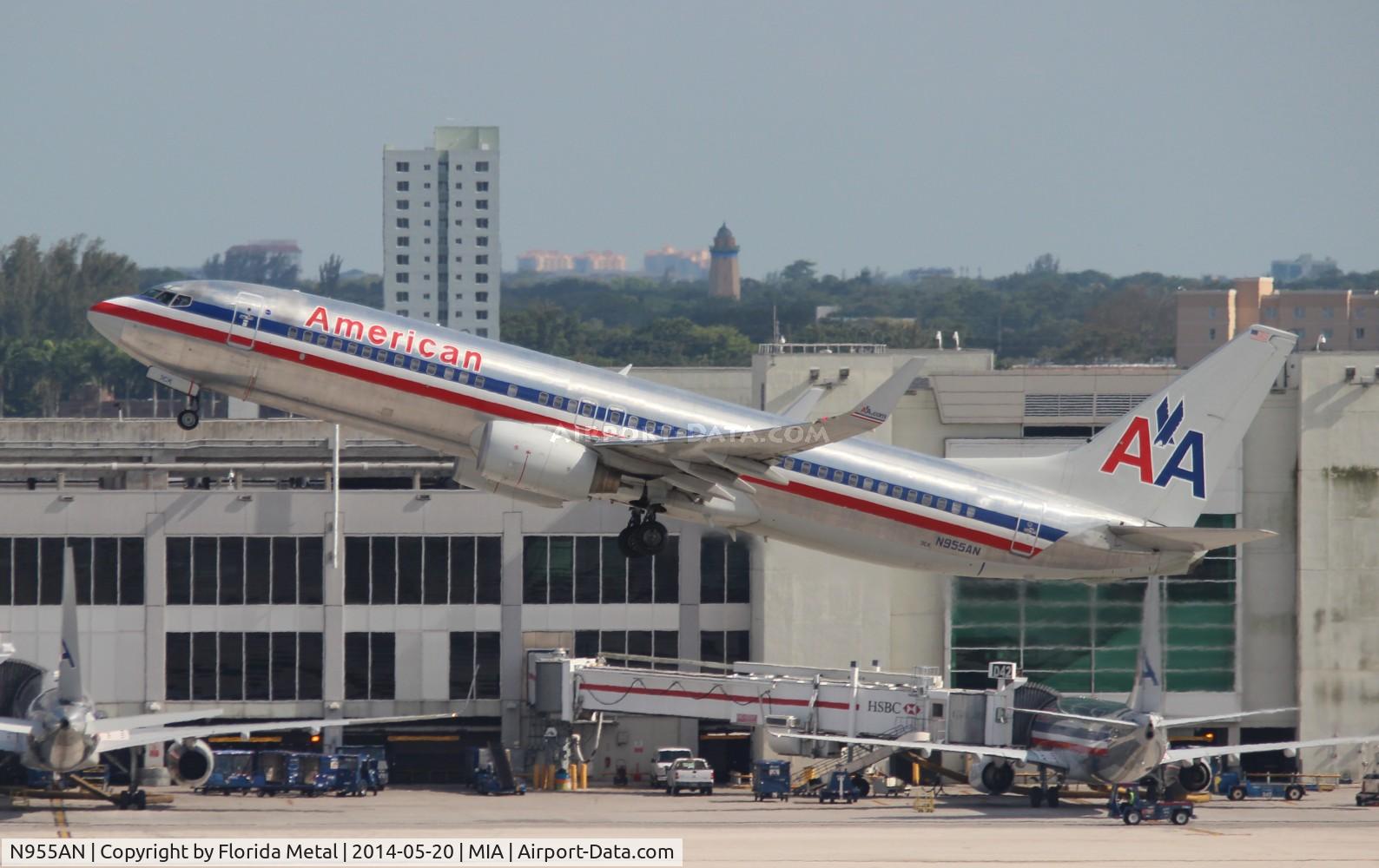 N955AN, 2001 Boeing 737-823 C/N 29540, American